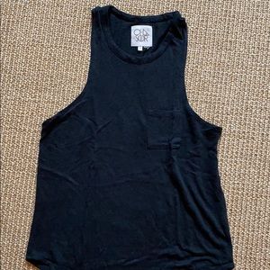 Chaser linen muscle t